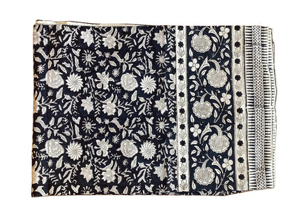 Indy Home Block Printed Tablecloth & Napkin Set