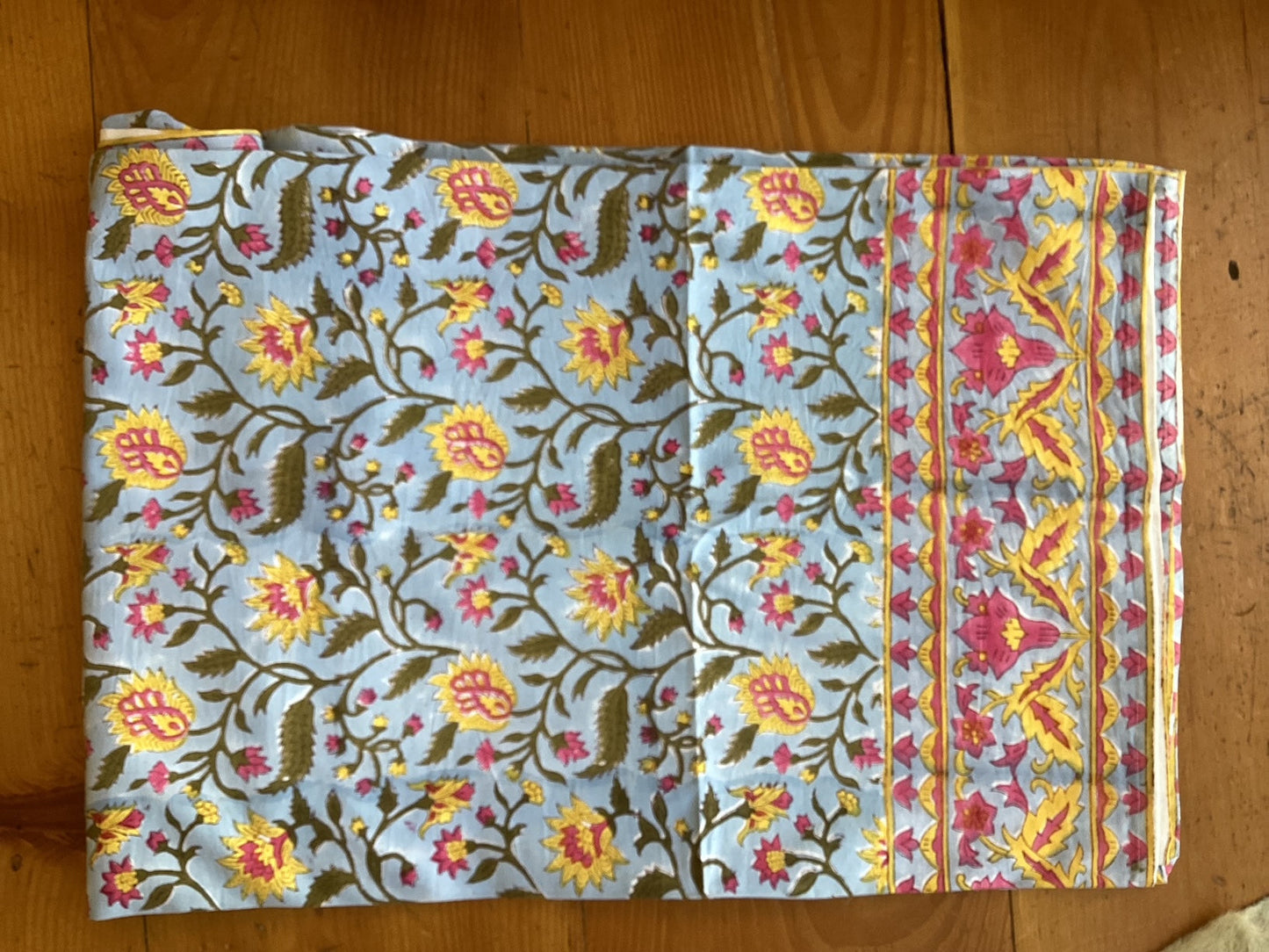 Indy Home Block Printed Tablecloths