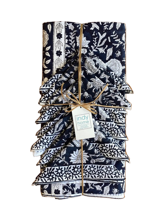 Indy Home Block Printed Tablecloth & Napkin Set