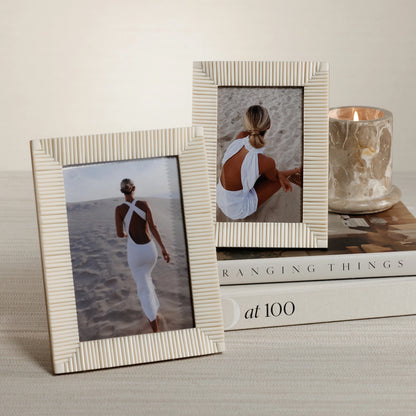 Ribbed Resin Photo Frame